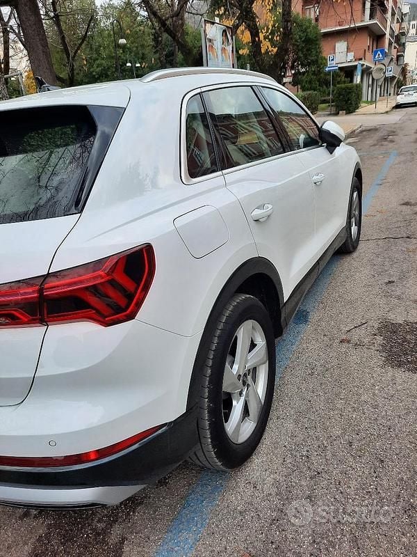 Usata Audi Q3 150 CV (110 kW) 2021 Bianco SUV