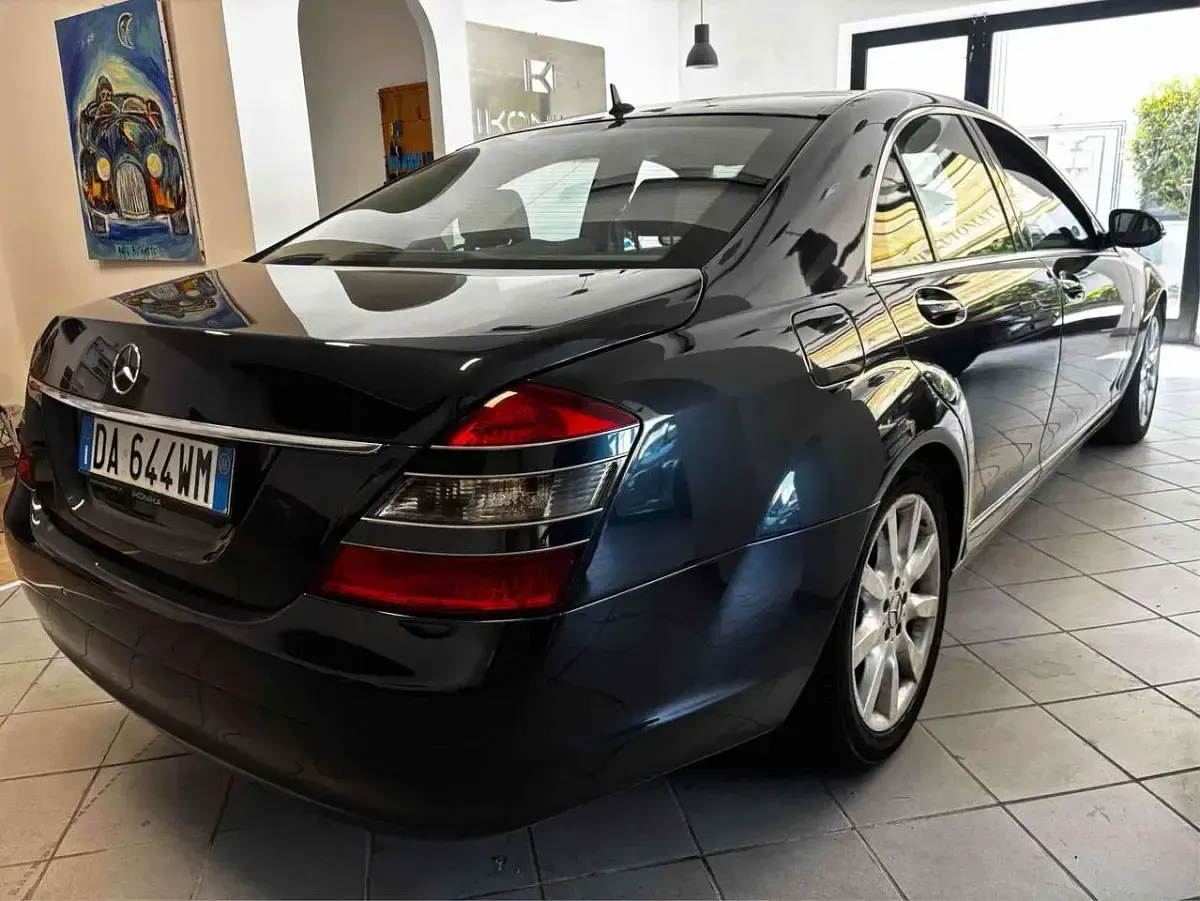 Usata Mercedes S320 Elegance 235 CV (172 kW) 2006 Blu/azzurro Berlina