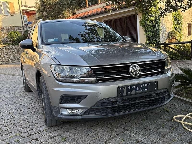 Usata VW Tiguan Style 116 CV (85 kW) 2017 Grigio SUV