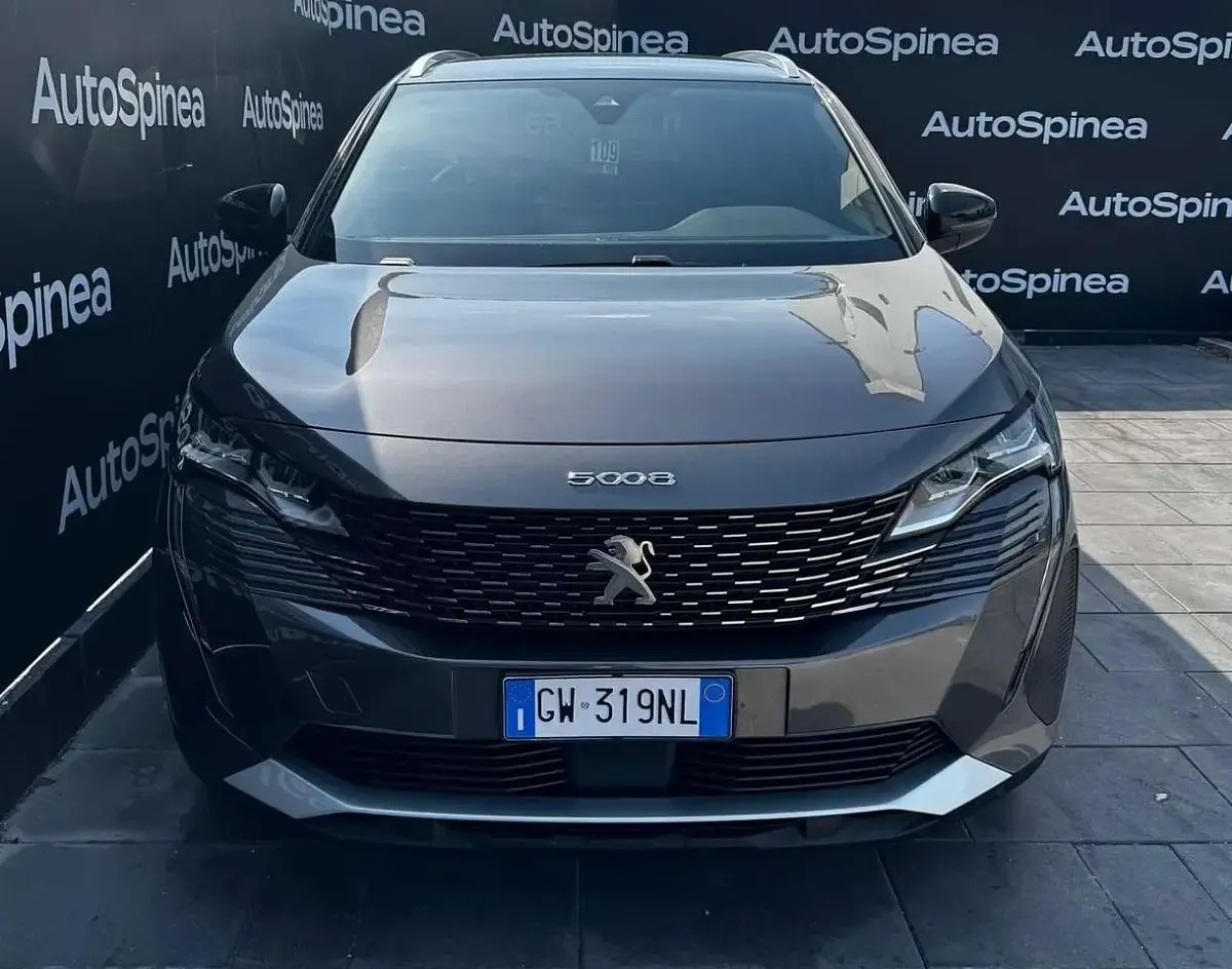 Usata Peugeot 5008 Allure 131 CV (96 kW) 2024 Grigio SUV