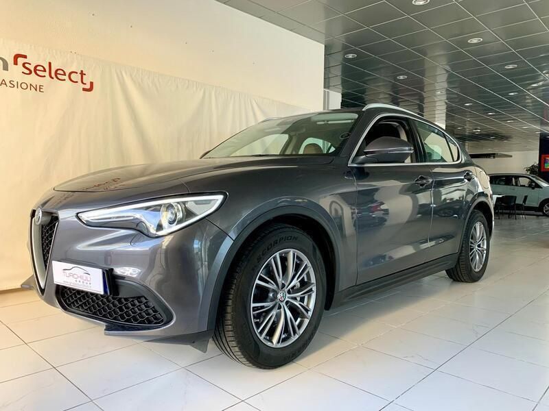 Usata Alfa Romeo Stelvio Super 190 CV (139 kW) 2019 Grigio SUV