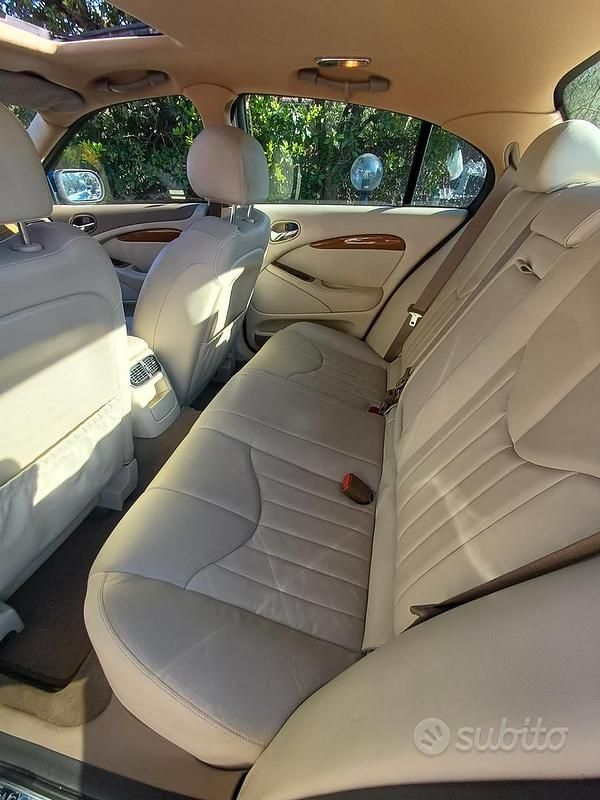 Usata Jaguar S-Type Executive 238 CV (175 kW) 2001 Blu Berlina