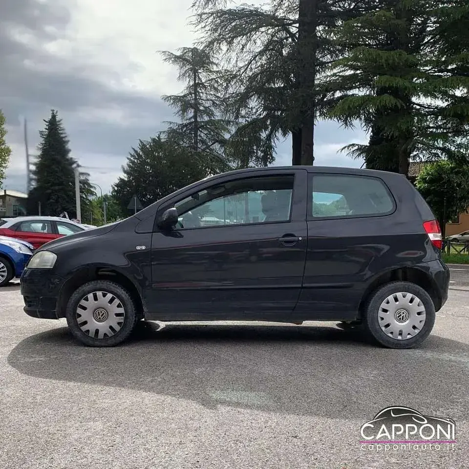 Usata VW Fox 69 CV (50 kW) 2008 Grigio scuro Utilitaria