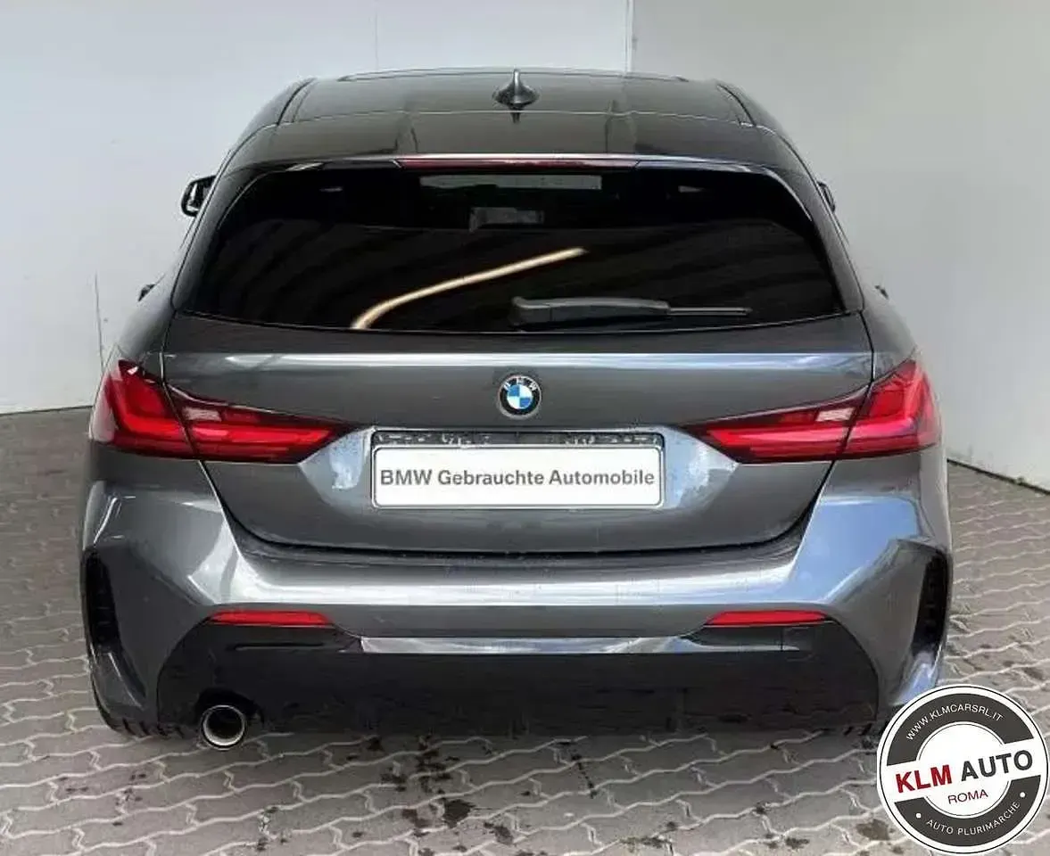 Usata BMW 118 M Sport 136 CV (100 kW) 2021 Grigio minerale Utilitaria