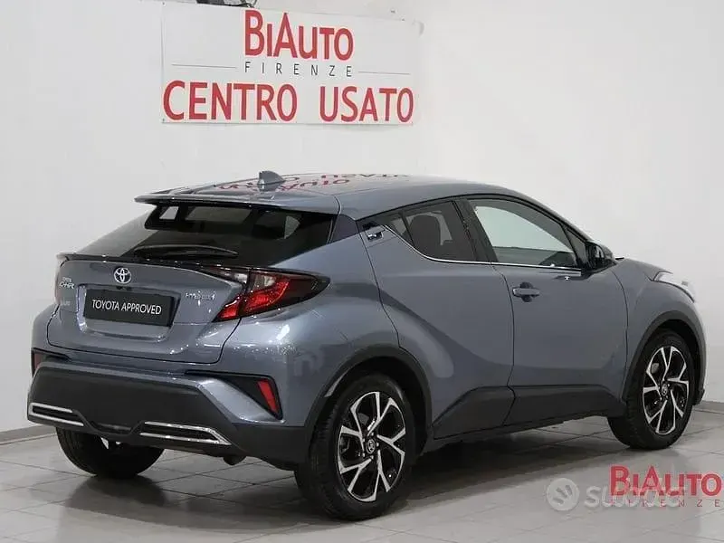 Usata Toyota C-HR Comfort 183 CV (134 kW) 2021 Blu SUV