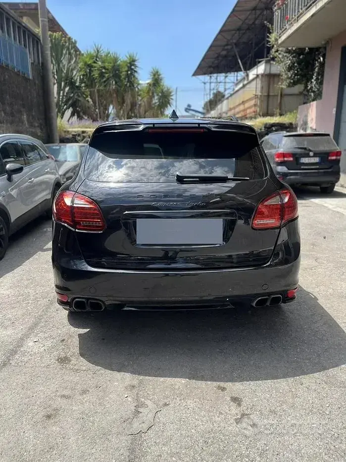 Usata Porsche Cayenne 245 CV (180 kW) 2012 Nero SUV