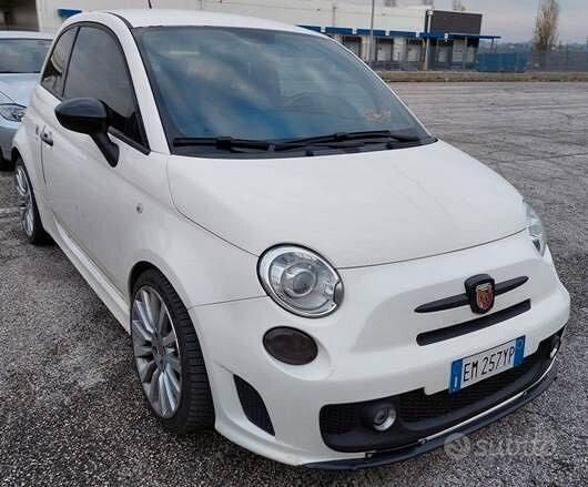 Usata 2012 Abarth 500 Due volumi | 7500 € (Super prezzo) - Immagine 1/4