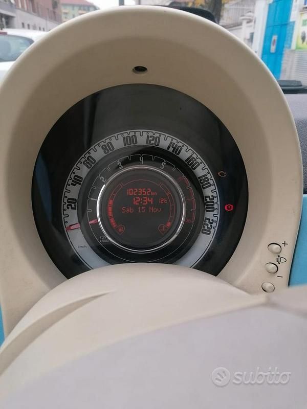 Usata Fiat 500 Lounge 69 CV (50 kW) 2010 Blu Utilitaria