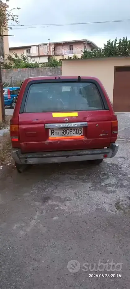Usata Toyota 4 Runner 90 CV (66 kW) 1993 Rosso SUV