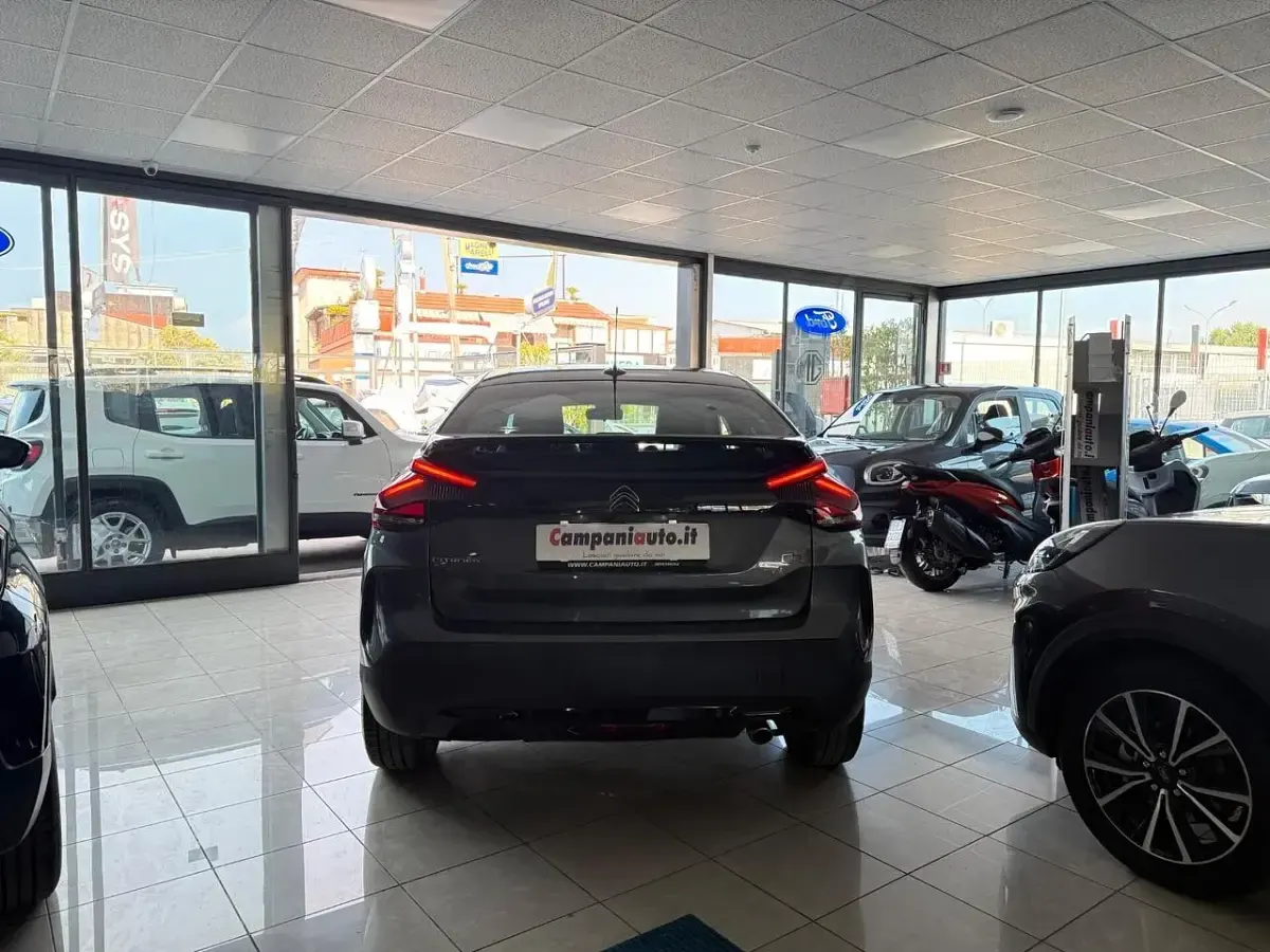 Usata Citroën C4 Shine 130 CV (95 kW) 2022 Grigio Berlina