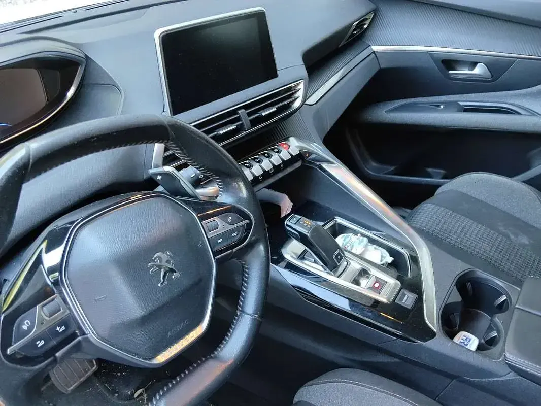 Usata Peugeot 3008 Business-Line 131 CV (96 kW) 2019 Bianco SUV