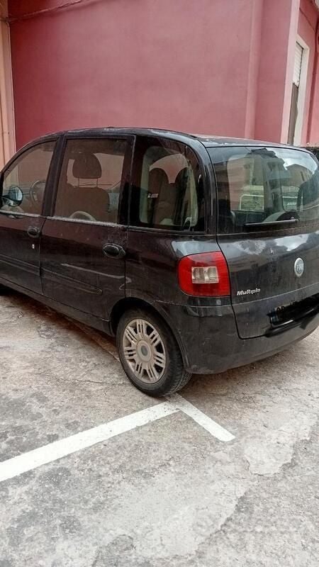 Usata 2004 Fiat Multipla Monovolume | 500 € (Super prezzo) - Immagine 1/4