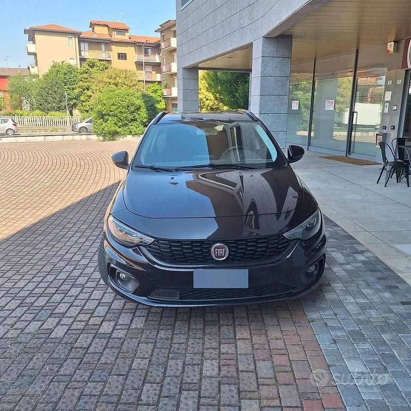 Usata Fiat Tipo S 120 CV (88 kW) 2020 Nero Station wagon