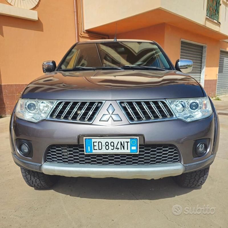 Usata Mitsubishi L200 Intense+ 178 CV (130 kW) 2010 Grigio Pick-up
