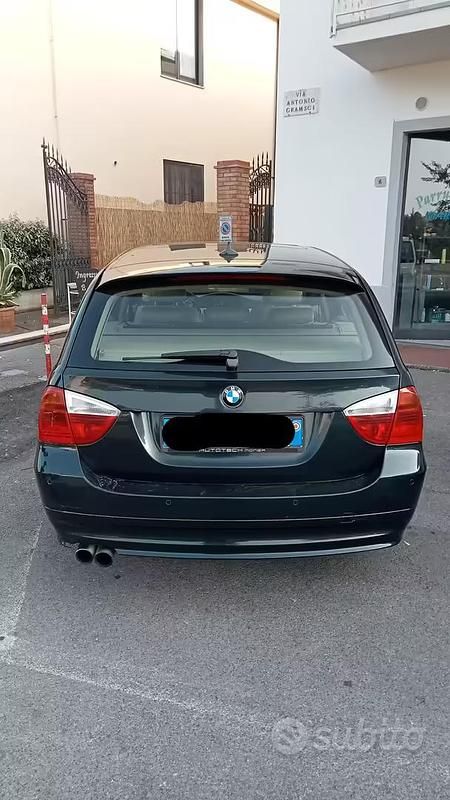Usata BMW 330 258 CV (189 kW) 2006 Verde Station wagon