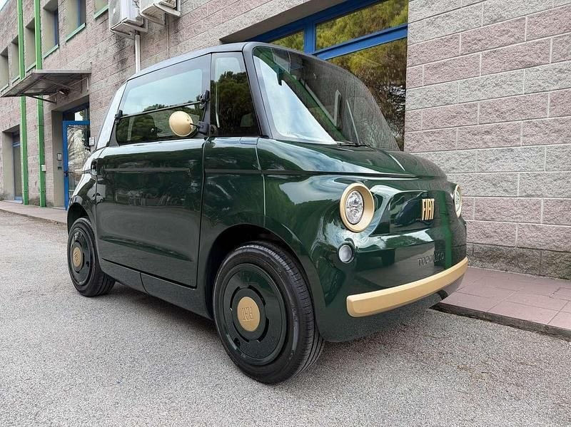 Marrone Nuova 2025 Fiat Topolino Utilitaria | 12.800 € - Immagine 1/4