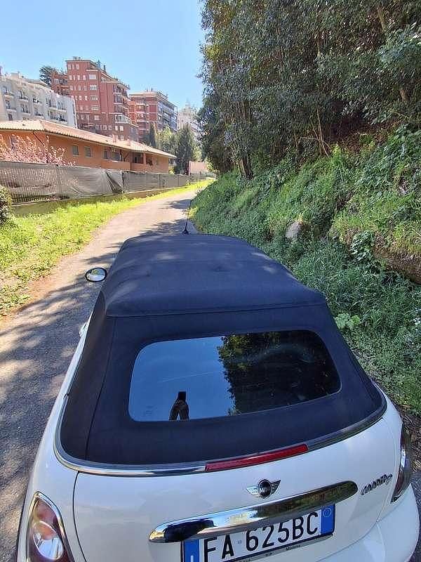 Usata Mini Cooper Cabriolet 116 CV (85 kW) 2015 Cabrio