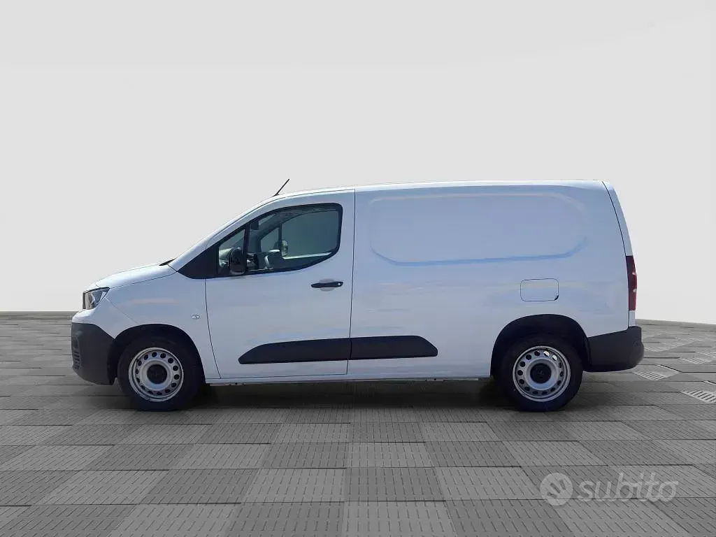Usata Peugeot Partner Premium 102 CV (75 kW) 2023 Bianco Monovolume