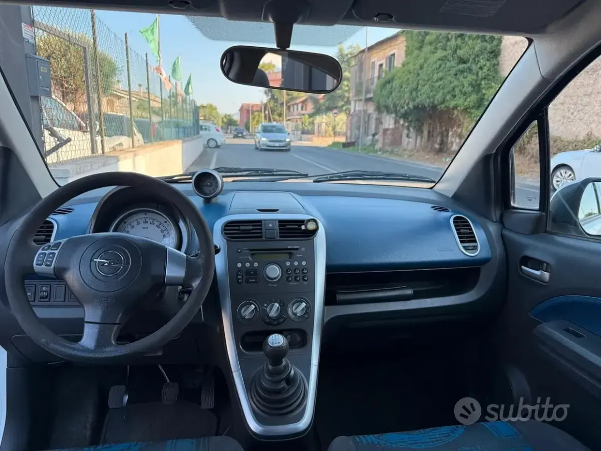 Usata Opel Agila 68 CV (50 kW) 2013 Bianco Utilitaria