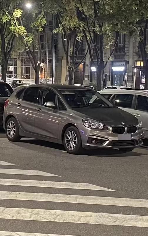 Usata BMW 216 Efficient Dynamics 2017 Grigio Monovolume
