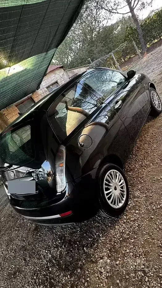 Usata Lancia Ypsilon 90 CV (66 kW) 2009 Nero Utilitaria