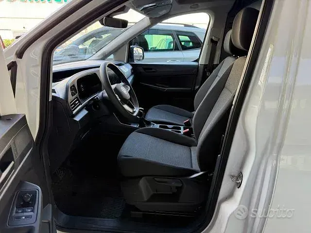 Usata VW Caddy Business 102 CV (75 kW) 2025 Bianco Monovolume