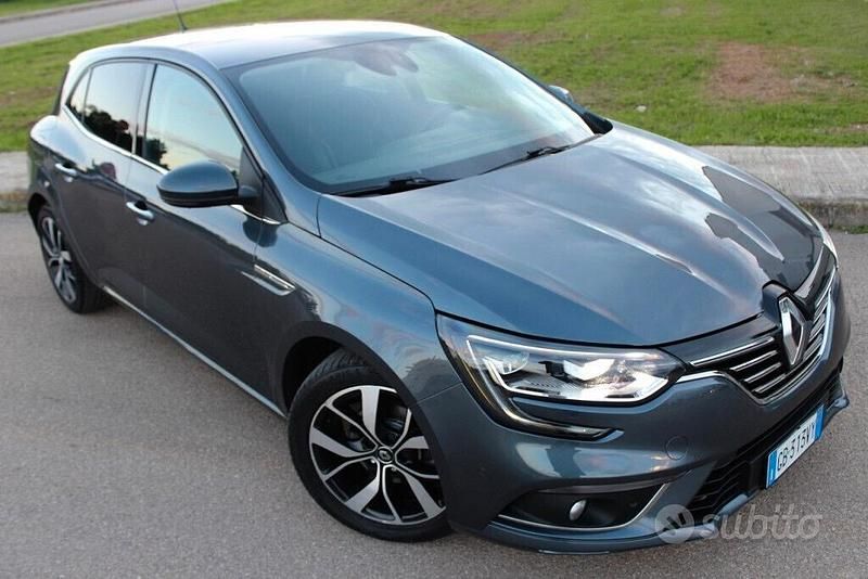 Usata Renault Mégane IV Intens 116 CV (85 kW) 2020 Grigio Berlina