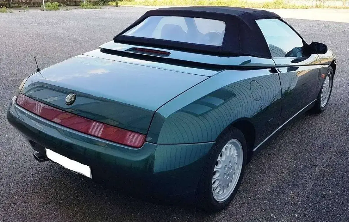 Usata Alfa Romeo Spider Lusso 150 CV (110 kW) 1996 Verde Cabrio