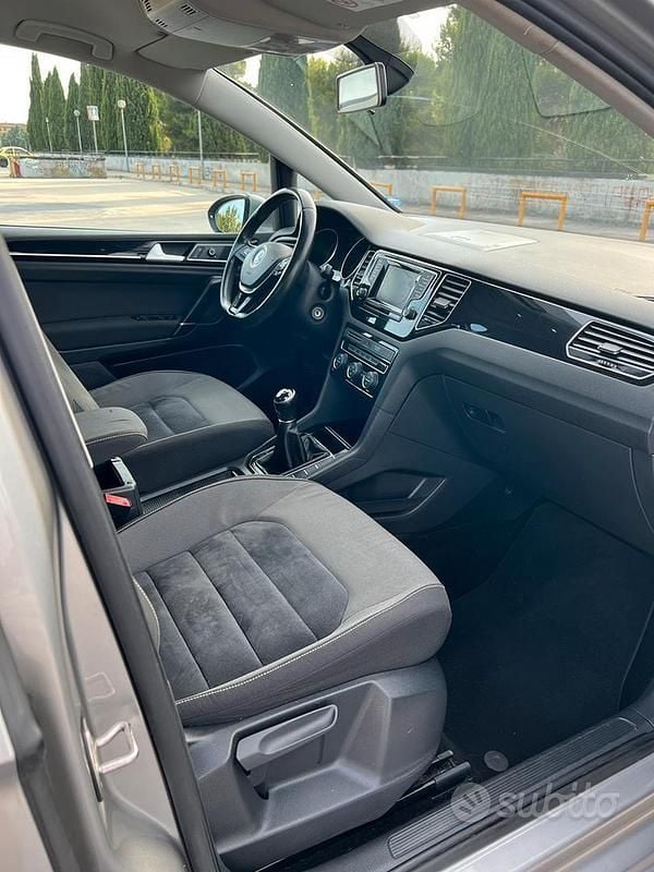 Usata VW Golf Sportsvan 110 CV (80 kW) 2015 Monovolume