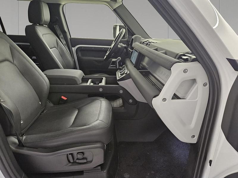 Usata Land Rover Defender SE 200 CV (147 kW) 2023 Fuji white SUV