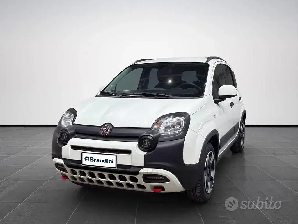 Usata Fiat Panda Cross Cross 70 CV (51 kW) 2024 Bianco Utilitaria