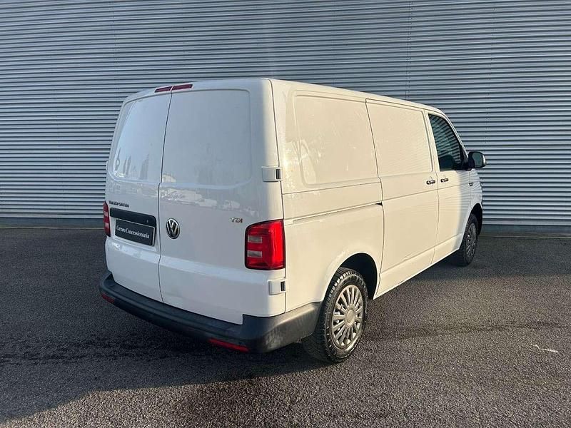 Begagnad VW Transporter Business 150 HK (110 kW) 2017 Vit Van
