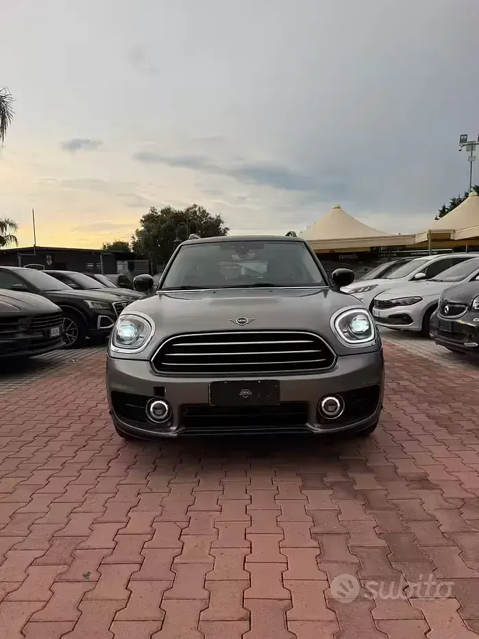 Usata Mini Cooper D Countryman Hype 150 CV (110 kW) 2019 Grigio SUV