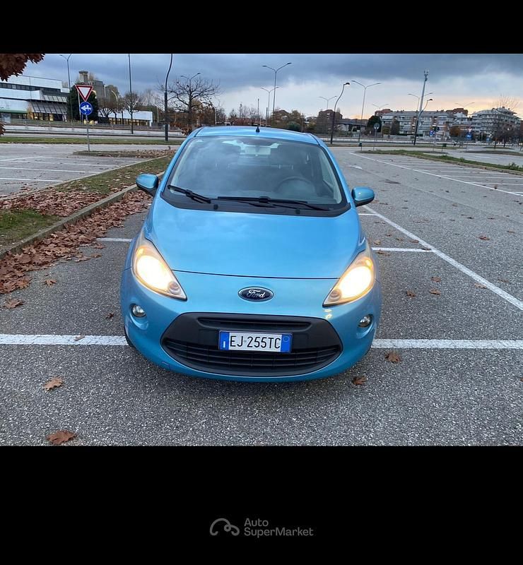 Usata Ford Ka 69 CV (50 kW) 2012 Blu Utilitaria