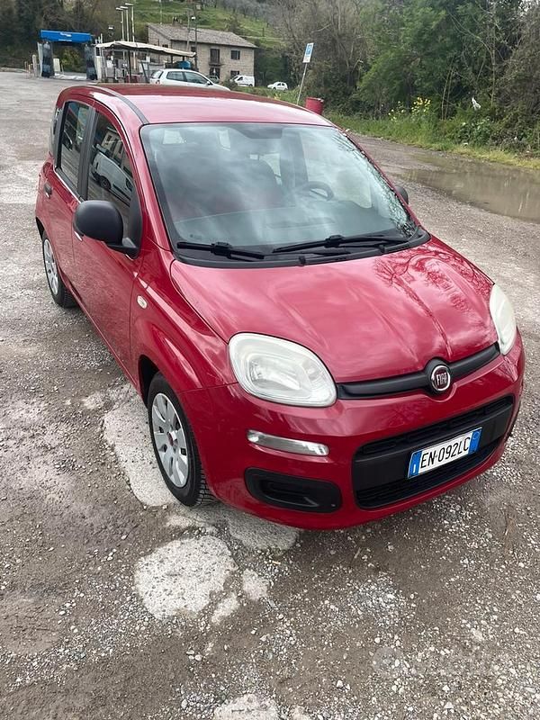 Usata Fiat Panda 2012 Rosso Utilitaria