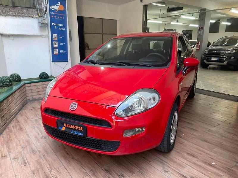 Rosso Usata 2013 Fiat Punto Due volumi | 2790 € (Ottimo prezzo) - Immagine 1/4