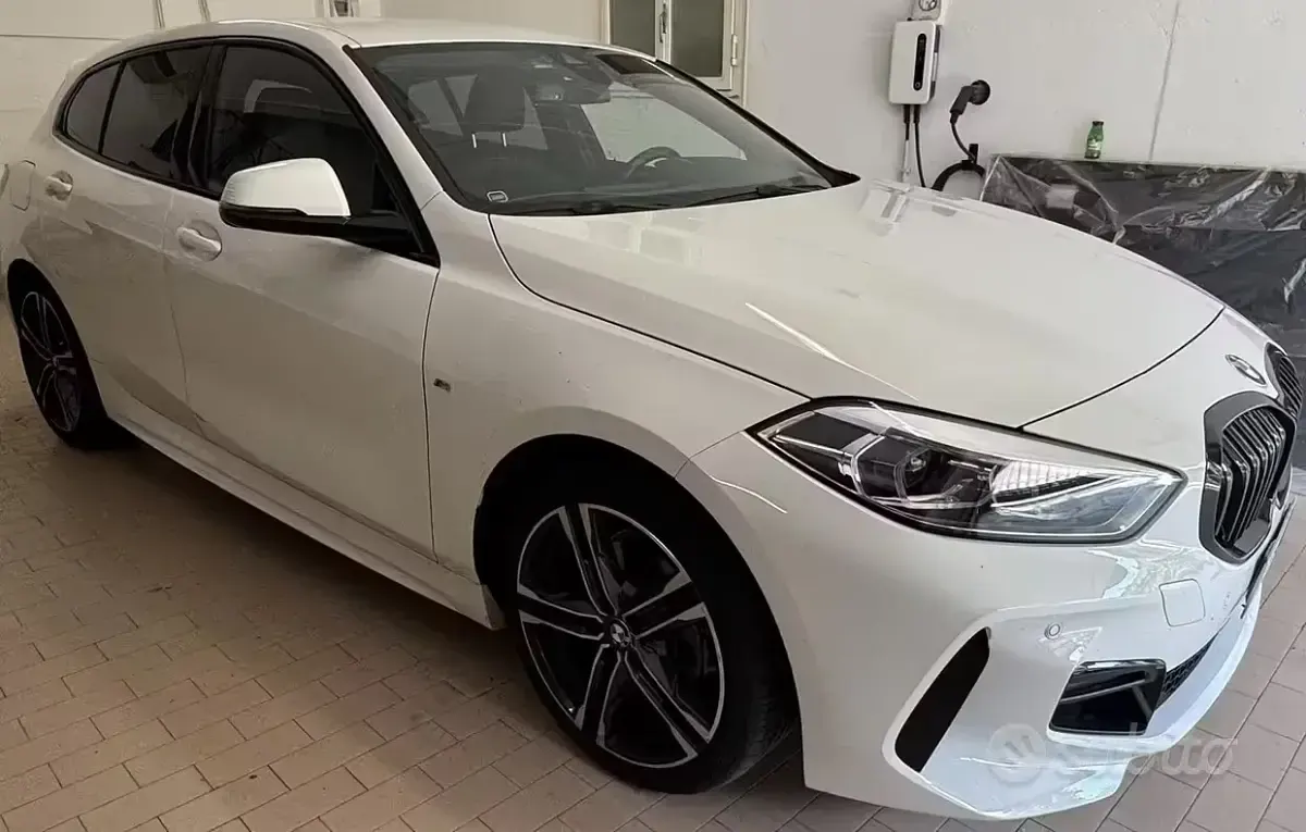 Usata BMW 118 M Sport 150 CV (110 kW) 2022 Bianco Berlina