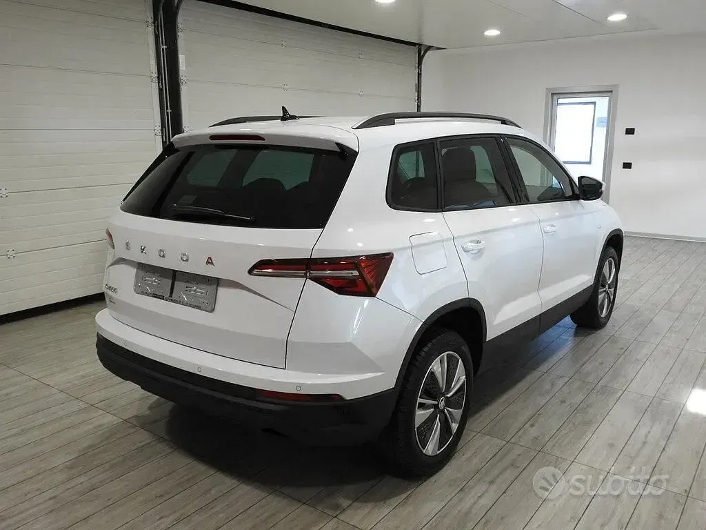 Nuova Skoda Karoq Ambition 116 CV (85 kW) 2026 Blu SUV