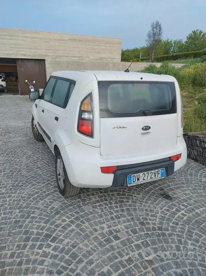 Usata Kia Soul 126 CV (92 kW) 2009 Bianco SUV