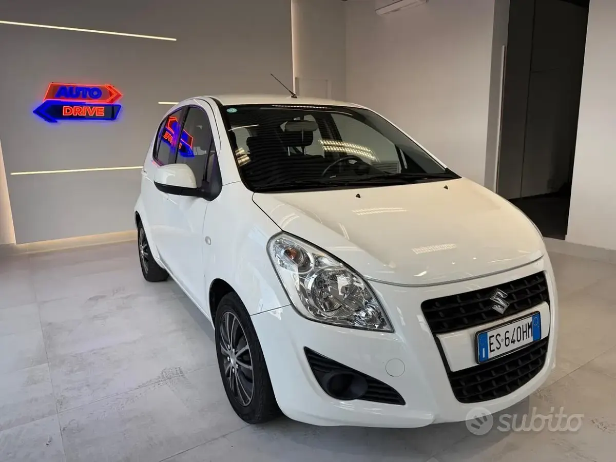 Usata Suzuki Splash GL 68 CV (50 kW) 2014 Bianco Utilitaria