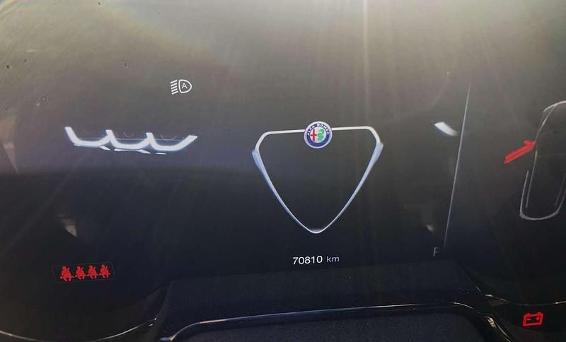 Usata Alfa Romeo Tonale Edizione Speciale 131 CV (96 kW) 2023 Grigio SUV