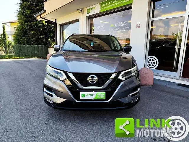 Usata Nissan Qashqai N-Connecta 150 CV (110 kW) 2020 Grigio SUV