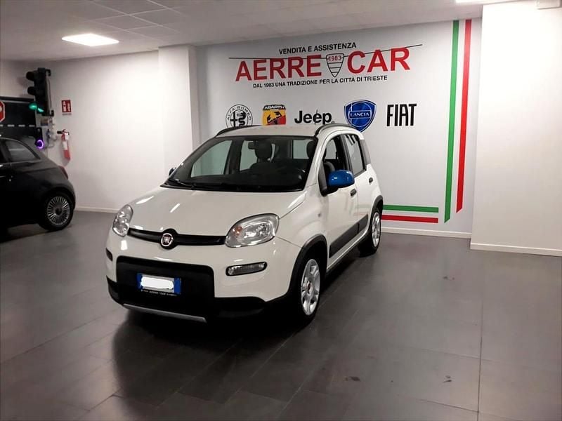 Usata Fiat Panda S 70 CV (51 kW) 2022 Bianco Utilitaria
