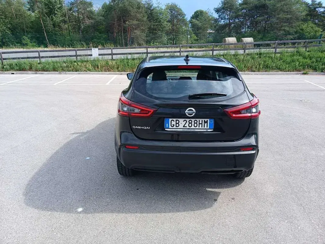 Usata Nissan Qashqai Acenta 150 CV (110 kW) 2020 Nero SUV
