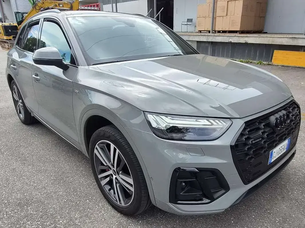 Usata Audi Q5 S-line plus 265 CV (194 kW) 2022 Grigio SUV