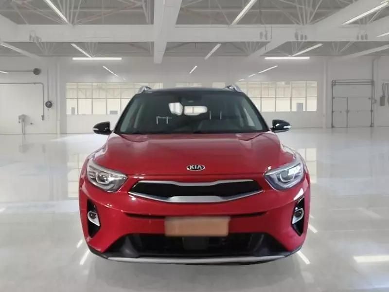 Używany Kia Stonic 119 KM (87 kW) 2019 Czerwony SUV