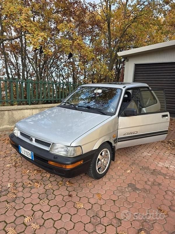 Usata Subaru Justy 75 CV (55 kW) 1995 Grigio Utilitaria