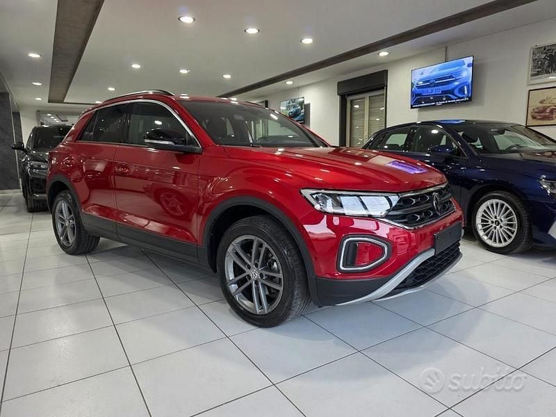 Usata VW T-Roc Goal 116 CV (85 kW) 2025 Rosso(met.) SUV