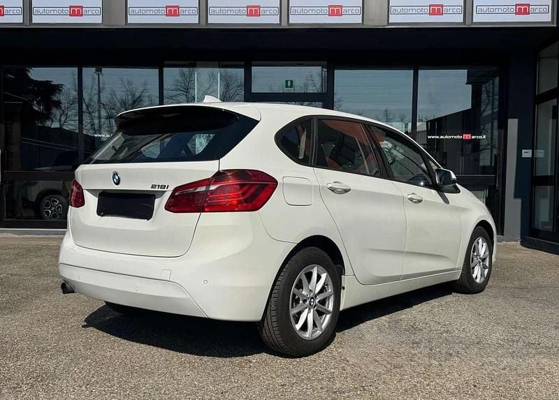 Usata BMW 218 Active Tourer Advantage 136 CV (100 kW) 2016 Bianco Monovolume