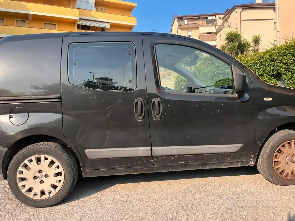 Usata Fiat Fiorino 77 CV (56 kW) 2010 Nero Monovolume